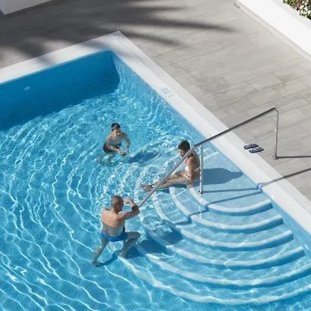 Rf San Borondon Hotel