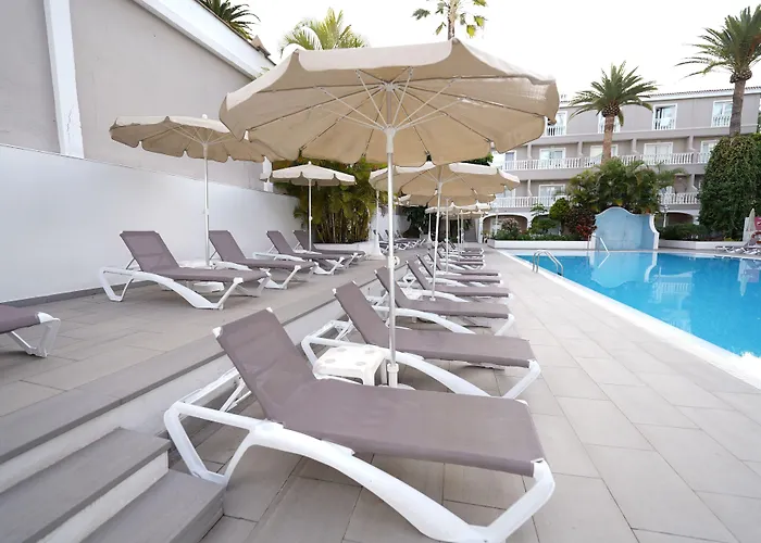 Rf San Borondon Hotel