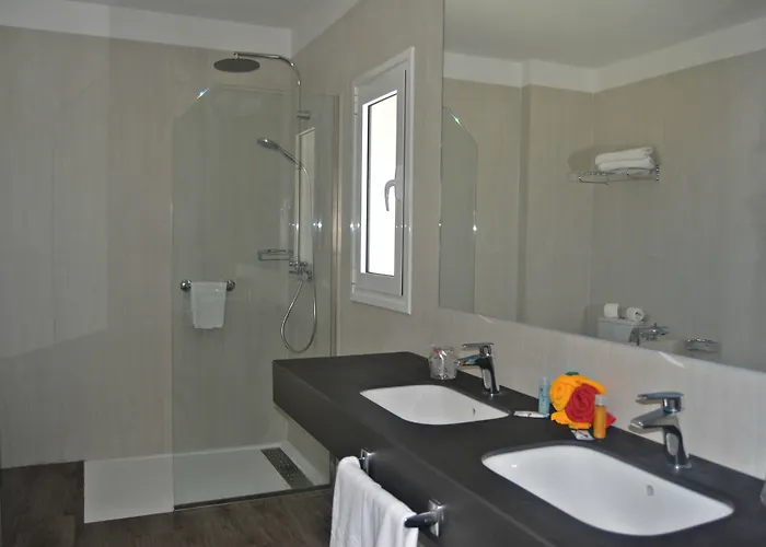 Rf San Borondon Hotel