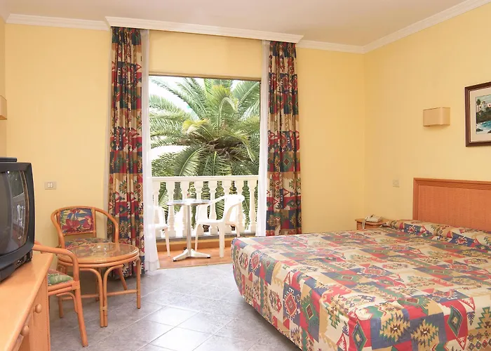 Rf San Borondon Hotel